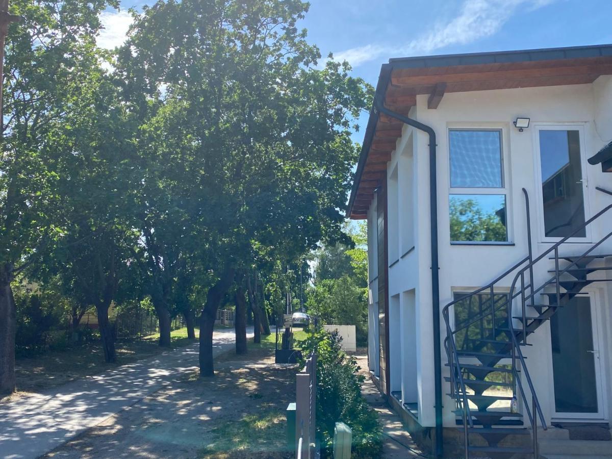 Bike & Fun Apartments - Balatonakarattya Buitenkant foto