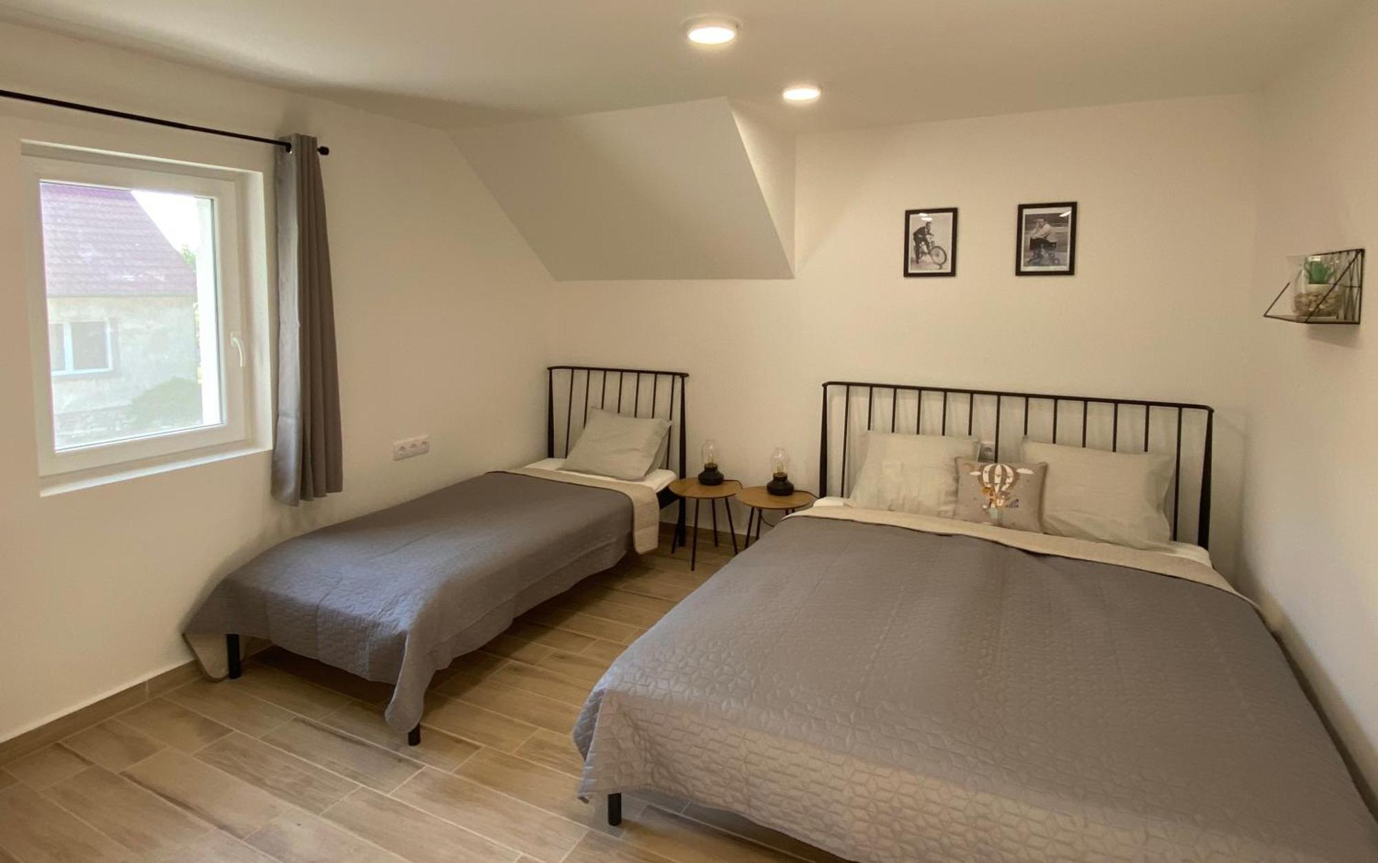 Bike & Fun Apartments - Balatonakarattya Kamer foto